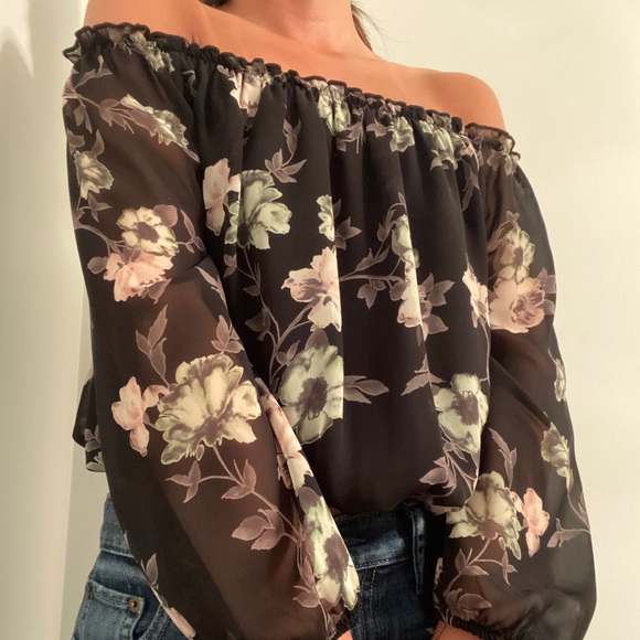 Shop M blouse - Picture 3 of 3